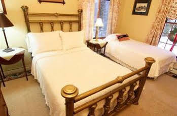 The Washington Irving Inn Tannersville Экстерьер фото